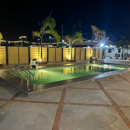 Dhania Cenang Beach Motel Пантай Ченанг Екстериор снимка