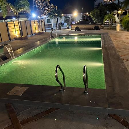Dhania Cenang Beach Motel Пантай Ченанг Екстериор снимка
