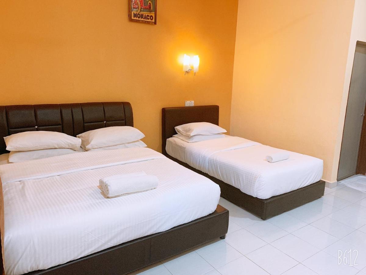 Dhania Cenang Beach Motel Пантай Ченанг Екстериор снимка