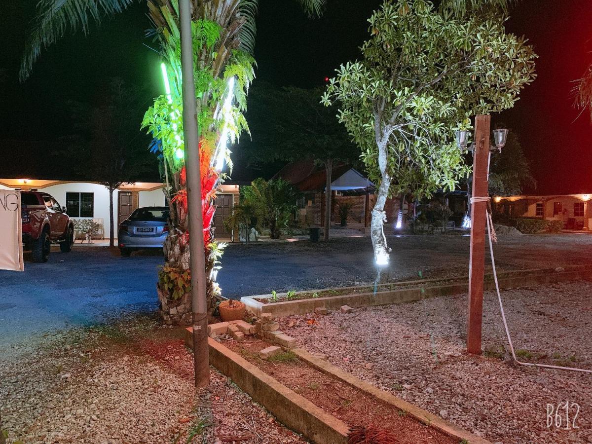 Dhania Cenang Beach Motel Пантай Ченанг Екстериор снимка