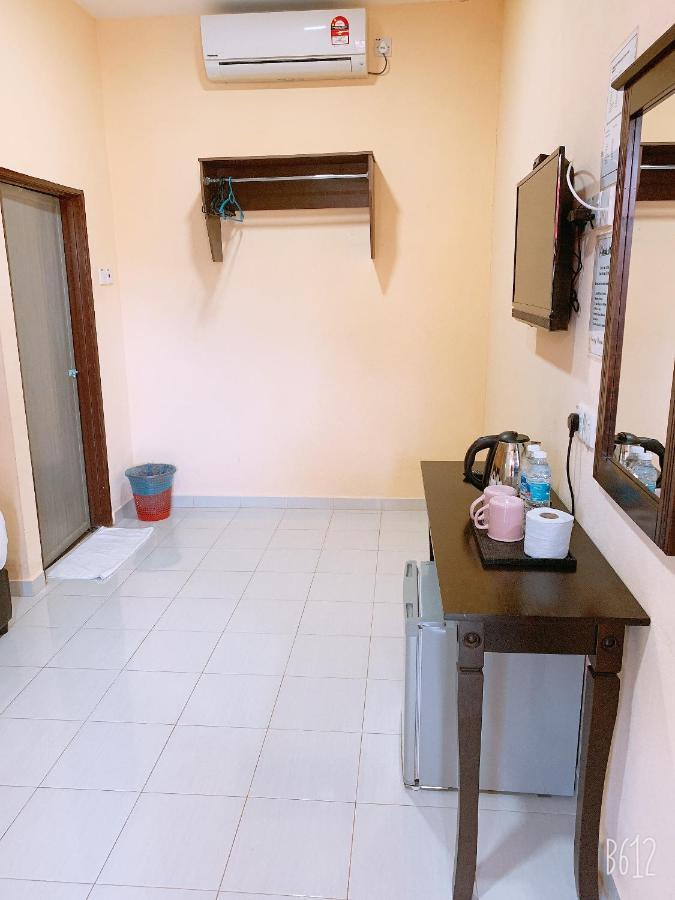 Dhania Cenang Beach Motel Пантай Ченанг Екстериор снимка