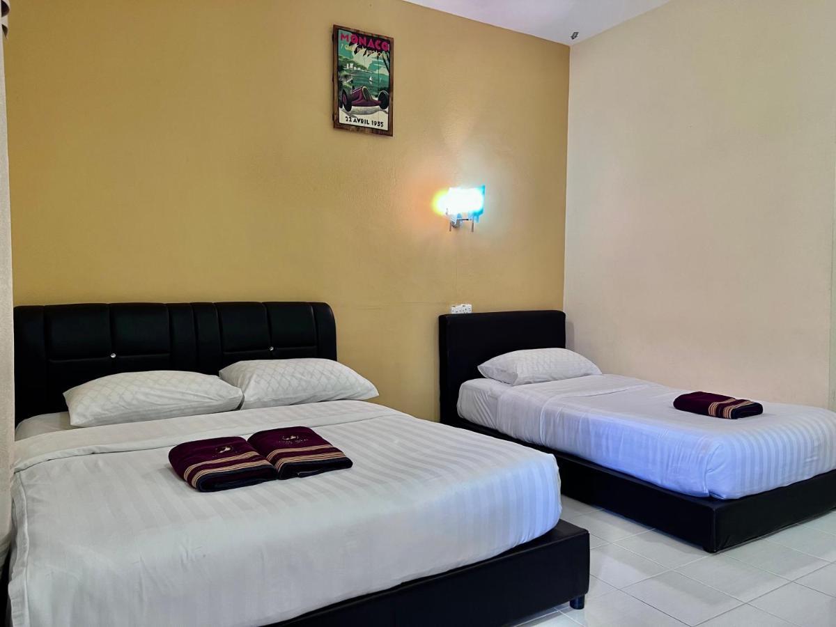 Dhania Cenang Beach Motel Пантай Ченанг Екстериор снимка