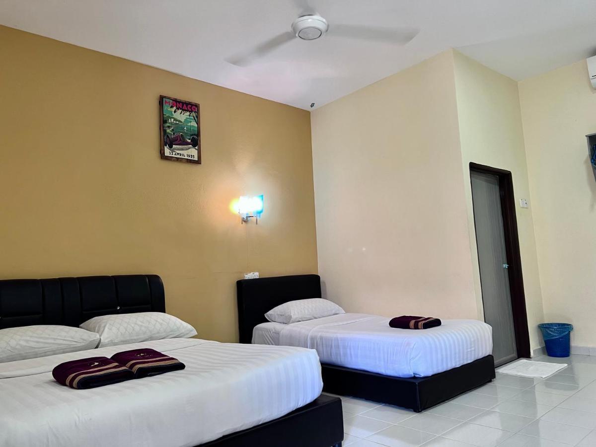 Dhania Cenang Beach Motel Пантай Ченанг Екстериор снимка