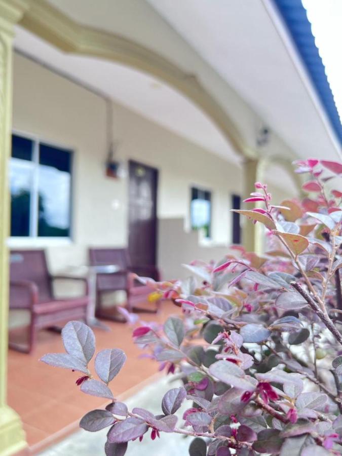 Dhania Cenang Beach Motel Пантай Ченанг Екстериор снимка