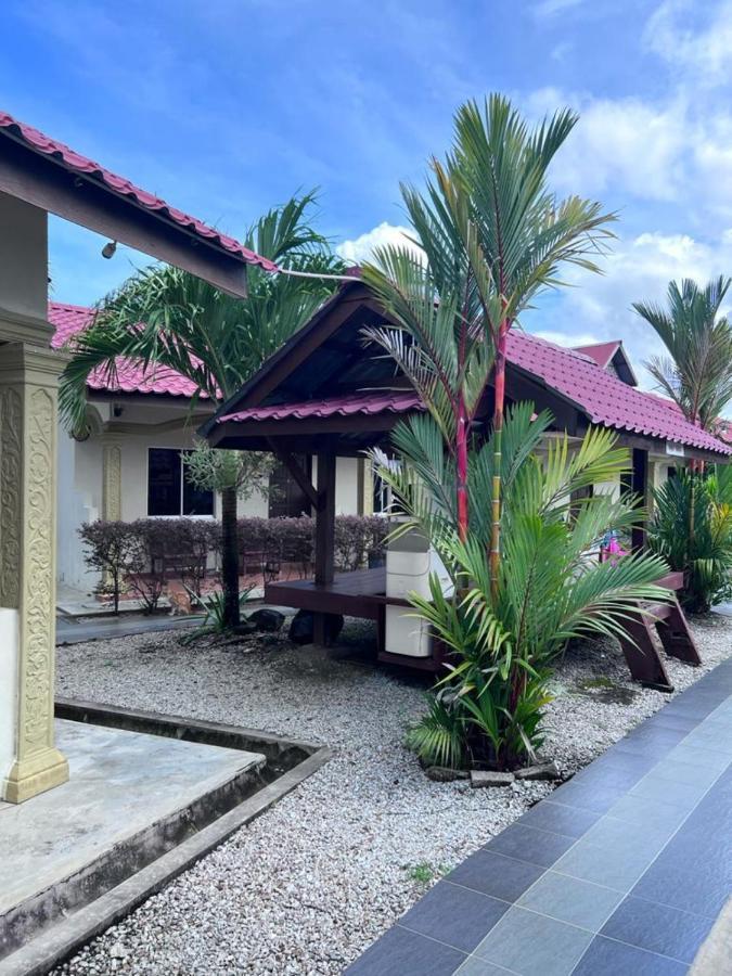 Dhania Cenang Beach Motel Пантай Ченанг Екстериор снимка