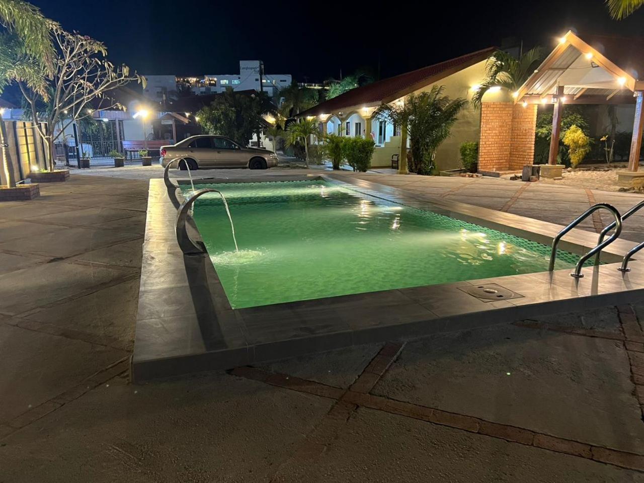 Dhania Cenang Beach Motel Пантай Ченанг Екстериор снимка