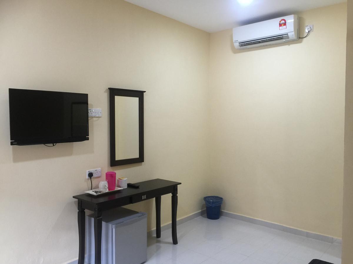 Dhania Cenang Beach Motel Пантай Ченанг Екстериор снимка
